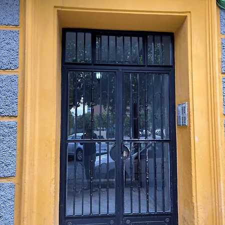 Bonito Y Muy Fresco En Nervion De Dos Y Dos Banos Apartment *