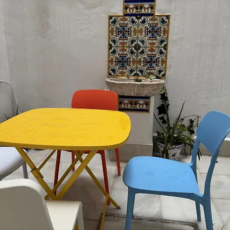 Bonito Y Muy Fresco En Nervion De Dos Y Dos Banos *