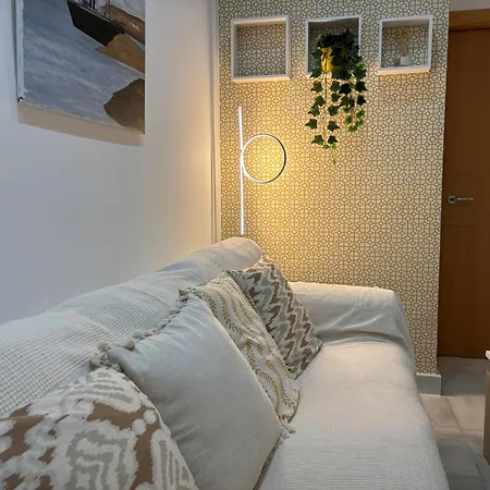 Apartment Bonito Y Muy Fresco En Nervion De Dos Y Dos Banos *