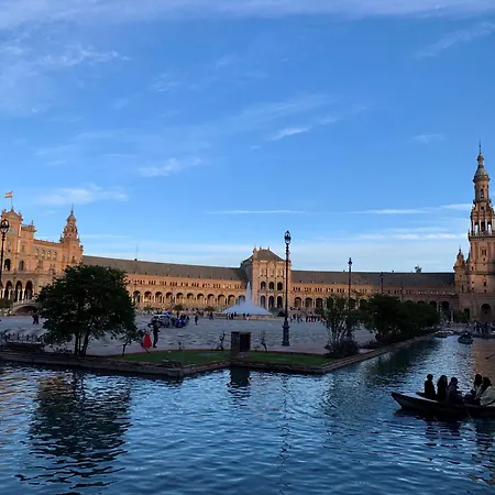 Bonito Y Muy Fresco En Nervion De Dos Y Dos Banos
